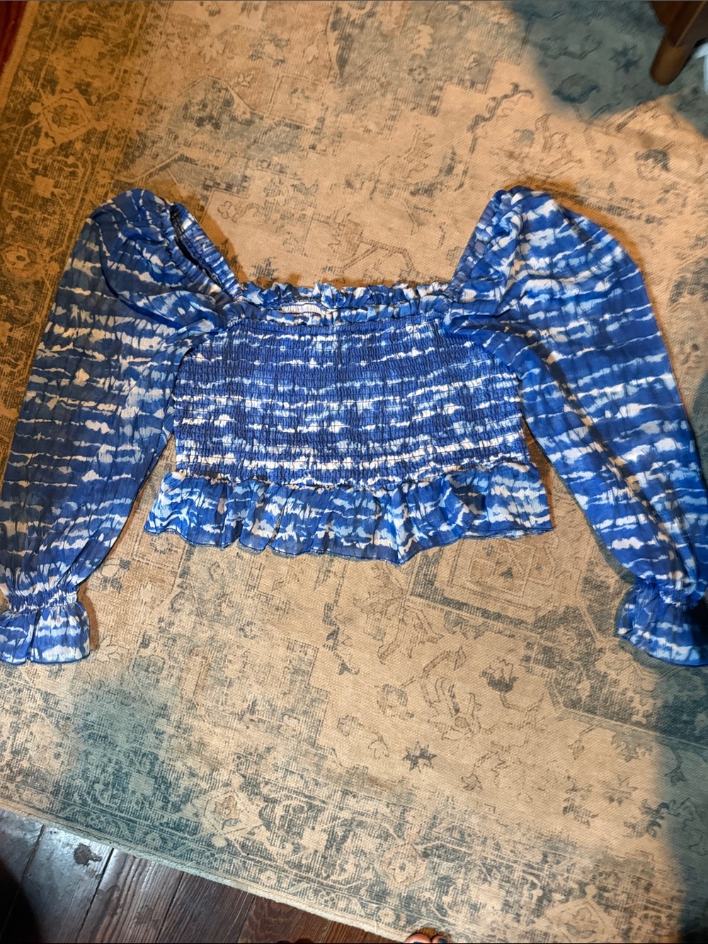 SHEIN Blue & White Tie-Dye Smocked Puff Sleeve Crop Top
